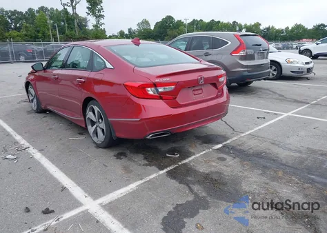 2018 Honda Accord Touring z USA, uszkodzony, nr VIN 1HGCV1F98JA107224